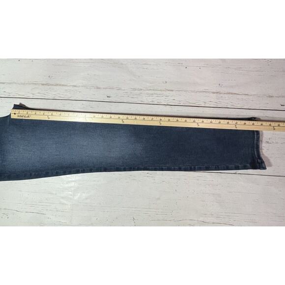 Silver Jeans Womans Size 24x31 Indigo Blue Avery Straight Curvy High Rise - Picture 7 of 16